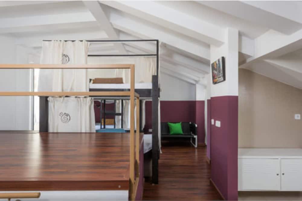 Albergue Feel Soho *